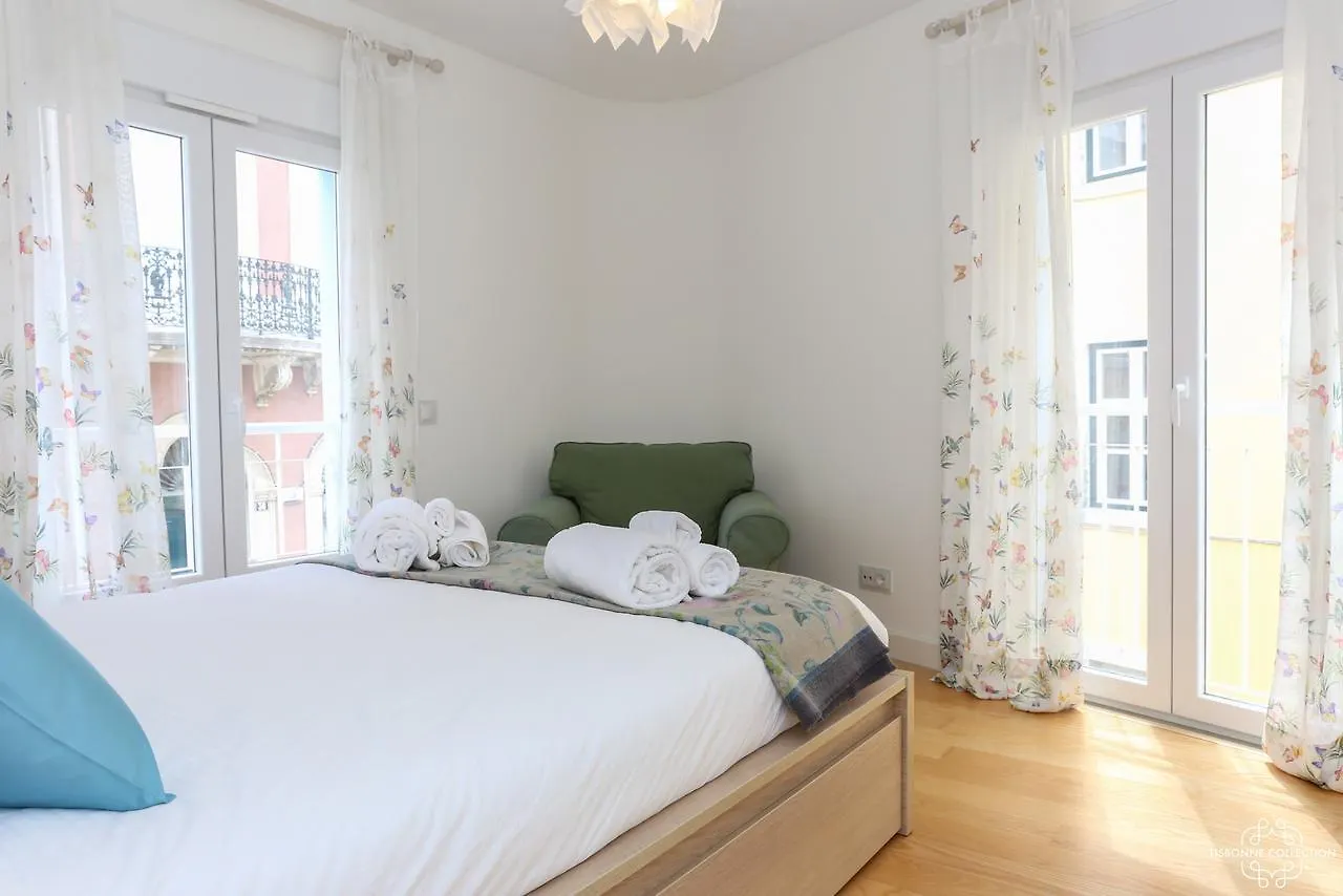 Azulejos' Charming Apartment With Terrace 2 By Lisbonne Collection  Lisbon