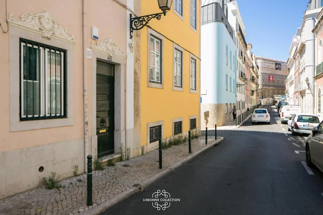 Azulejos' Charming Apartment With Terrace 2 By Lisbonne Collection